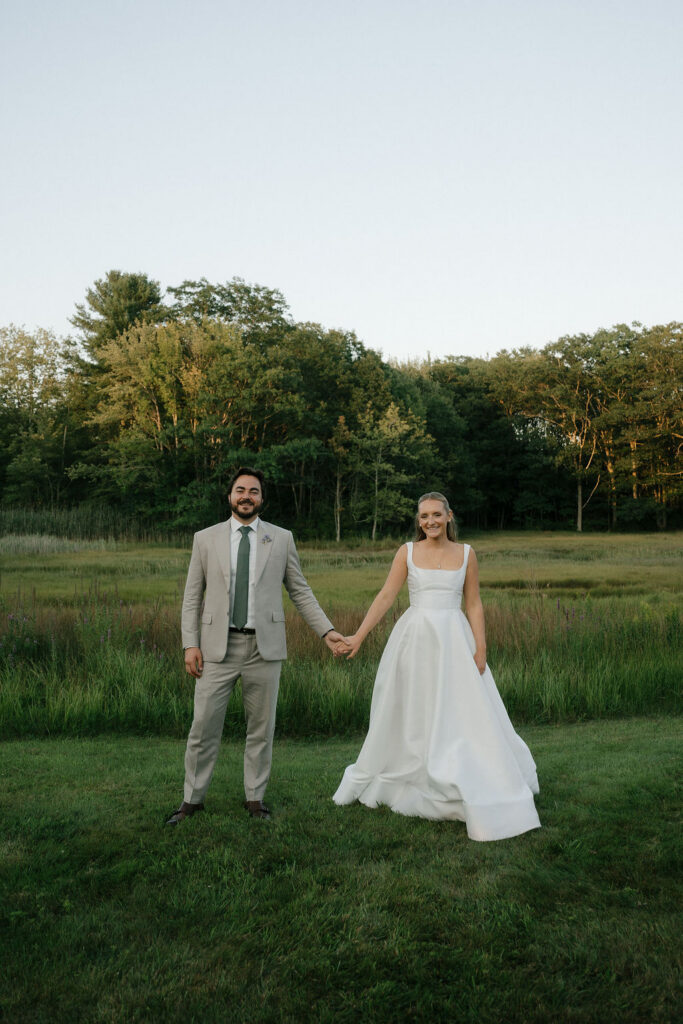 Couples portraits at Wandby landing. 